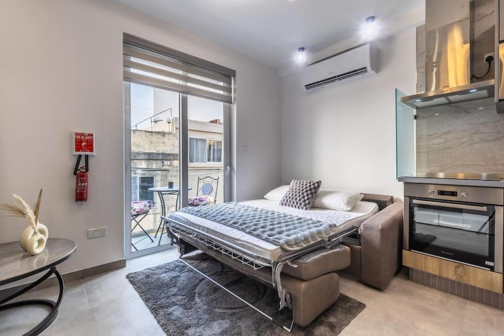 Velvet Noir Apartment By Soea Sliema Exterior foto